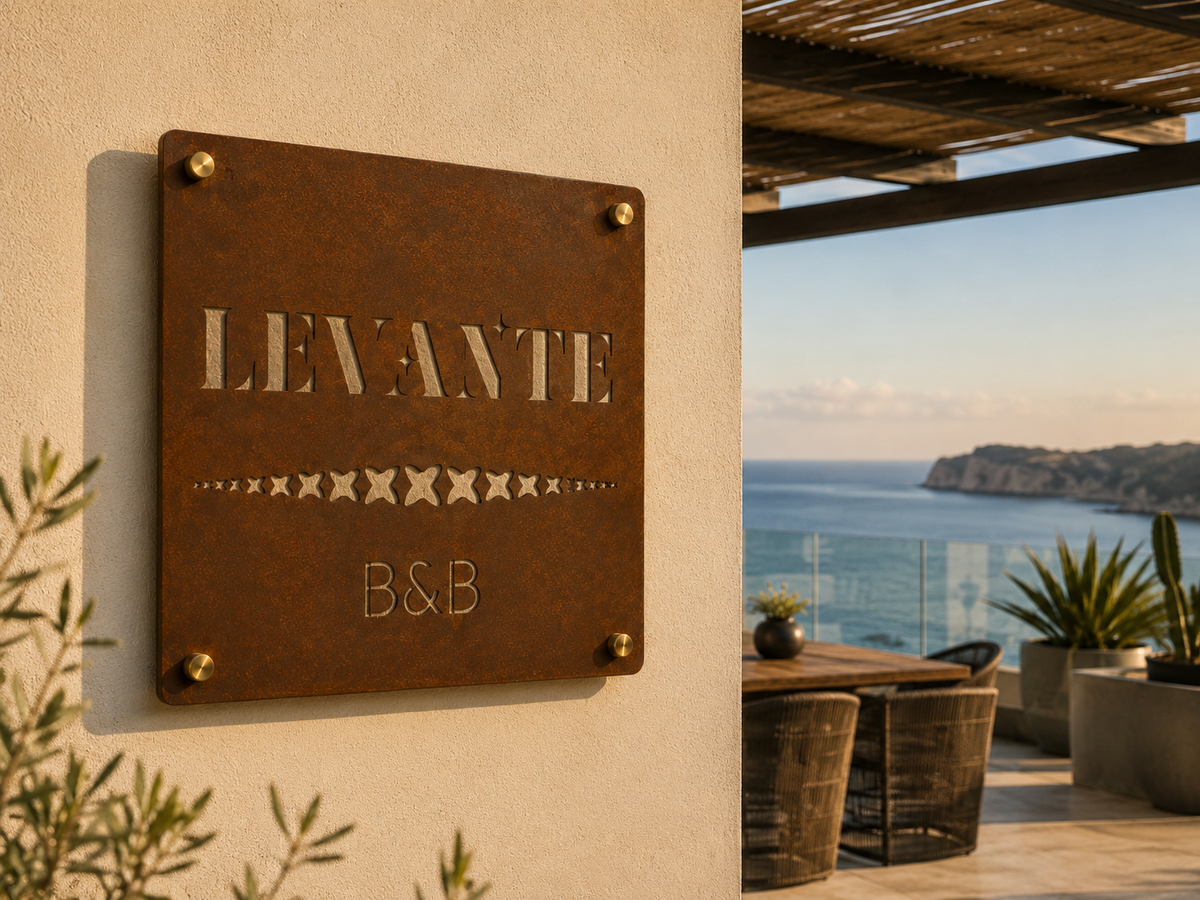 Targa quadrata in Corten per villa e B&B