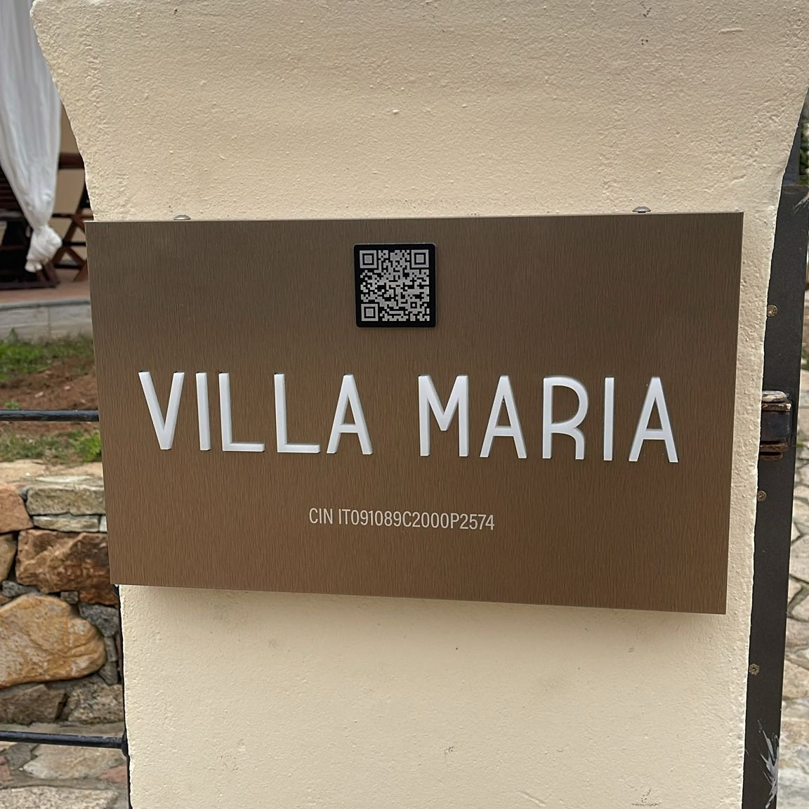 Plaque caisson en DiBond, rétroéclairage en option